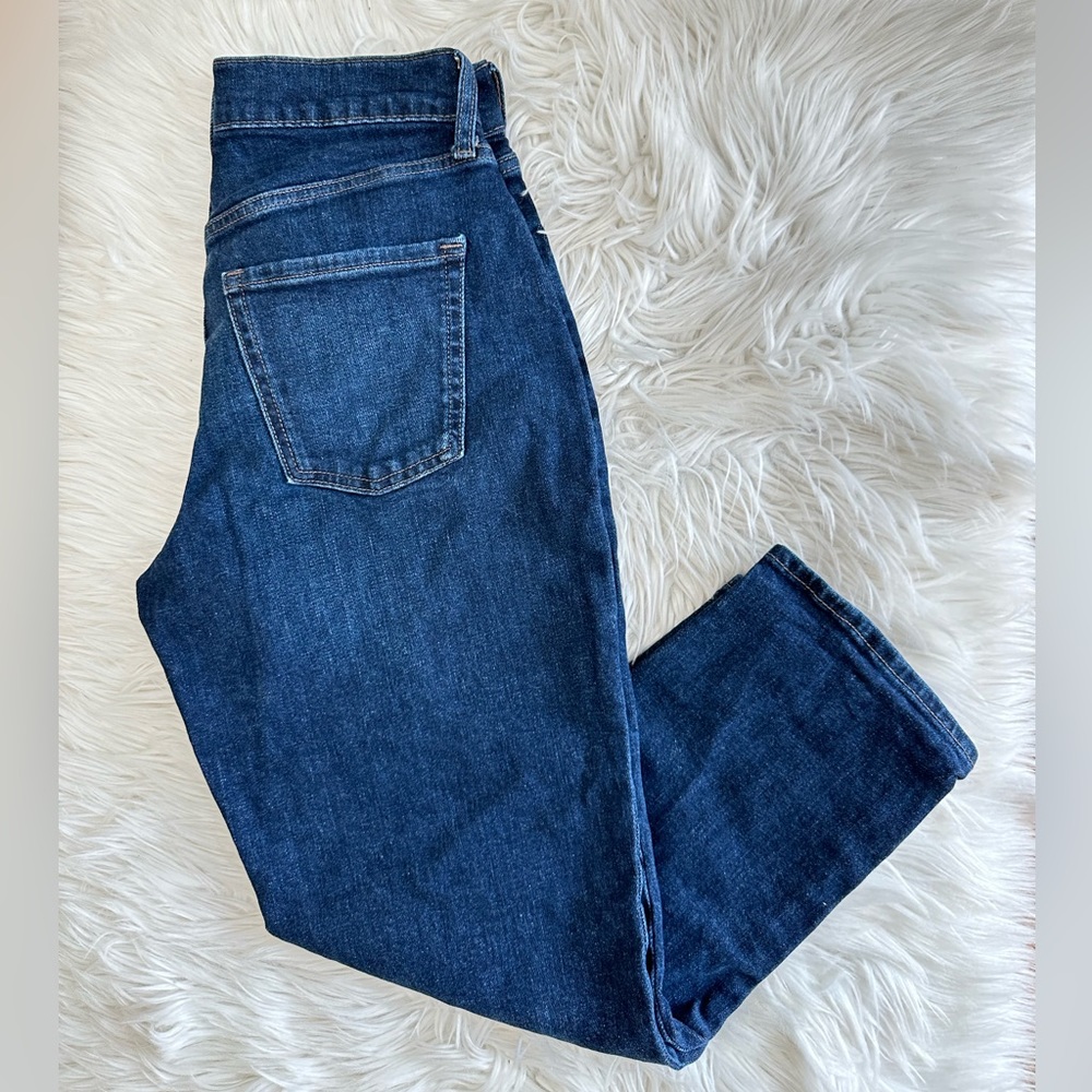 Curvy sky-high straight jeans